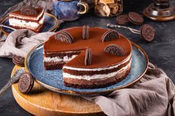 Бисквитный торт "МАКСИМ"