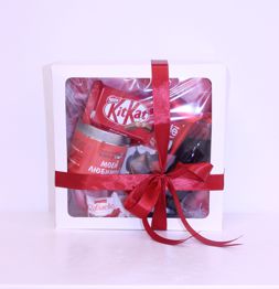 Подарочный красный бокс