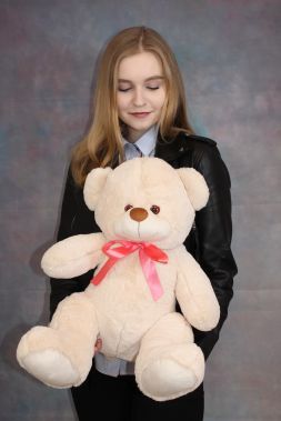 плюшевого полярного медведя