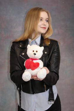 белого мишку с сердцем