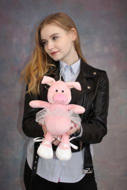 свинку в юбке 30 см