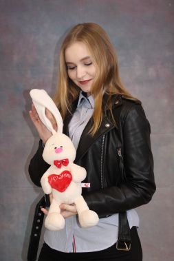 зайчика с сердечком 35 см