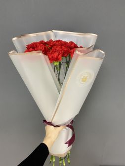 букет из красных гвоздик Победа