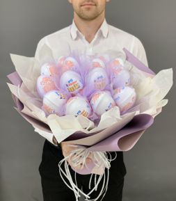 Букет из Kinder Surprise