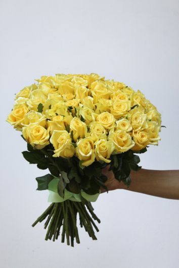 Розы жёлтые 51 шт