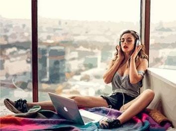 Paint by number "Girl with headphones"
