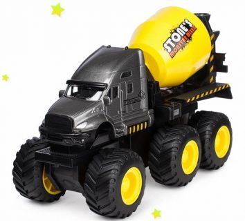 Шестиколесный автомобиль