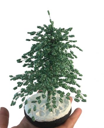 Ель из бисера