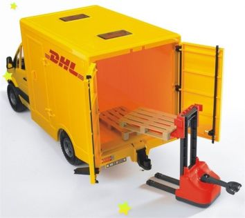 Жёлтый грузовик