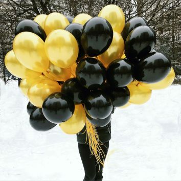 Композиция шаров в черно-жёлтой гамме