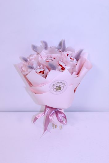 Нежный букет из рафаэлло