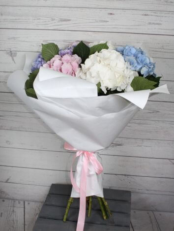 Букет с гортензией "Фантазия"