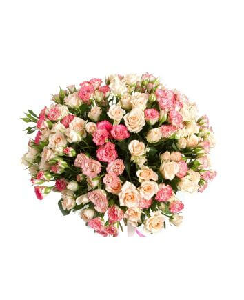 букет из 55 белых и розовых кустовых роз