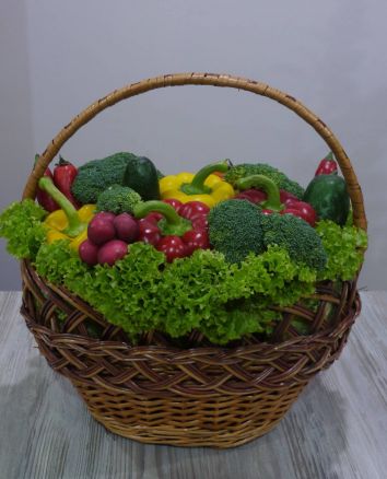 Корзина с овощами