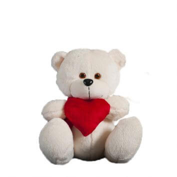Белый мишка с сердцем