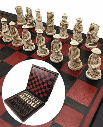 Деревянные шахматы