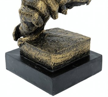 Скульптура "В тишине"