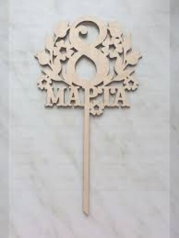 Красные розы с топпером