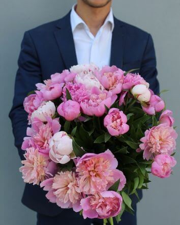 Buy pink peonies in a bouquet in Chisinau, Moldova