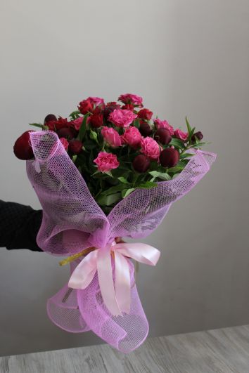 Букет "Малиновый десерт"