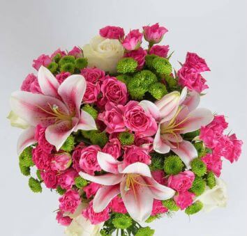 Bouquet of roses "Embrace"